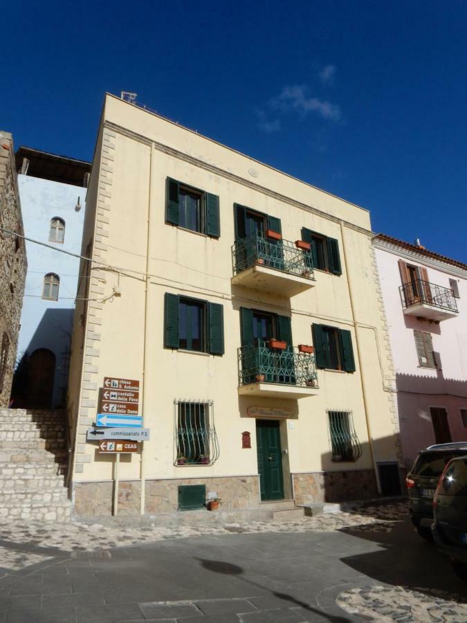 B&B Eleonora D'Arborea, Centro Storico Posada  Exteriör bild